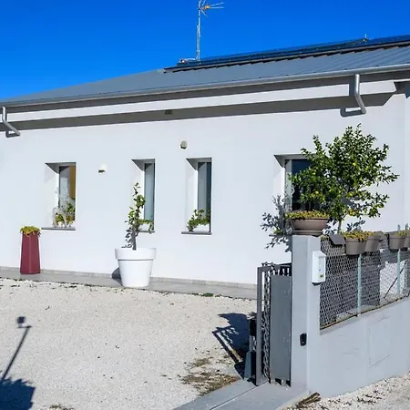 Apartment Piccolo Marotta